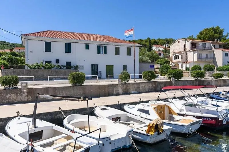Maribela Apartment Trogir Croatia